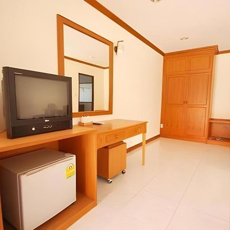 Golden Land Hotel Чианграй Экстерьер фото