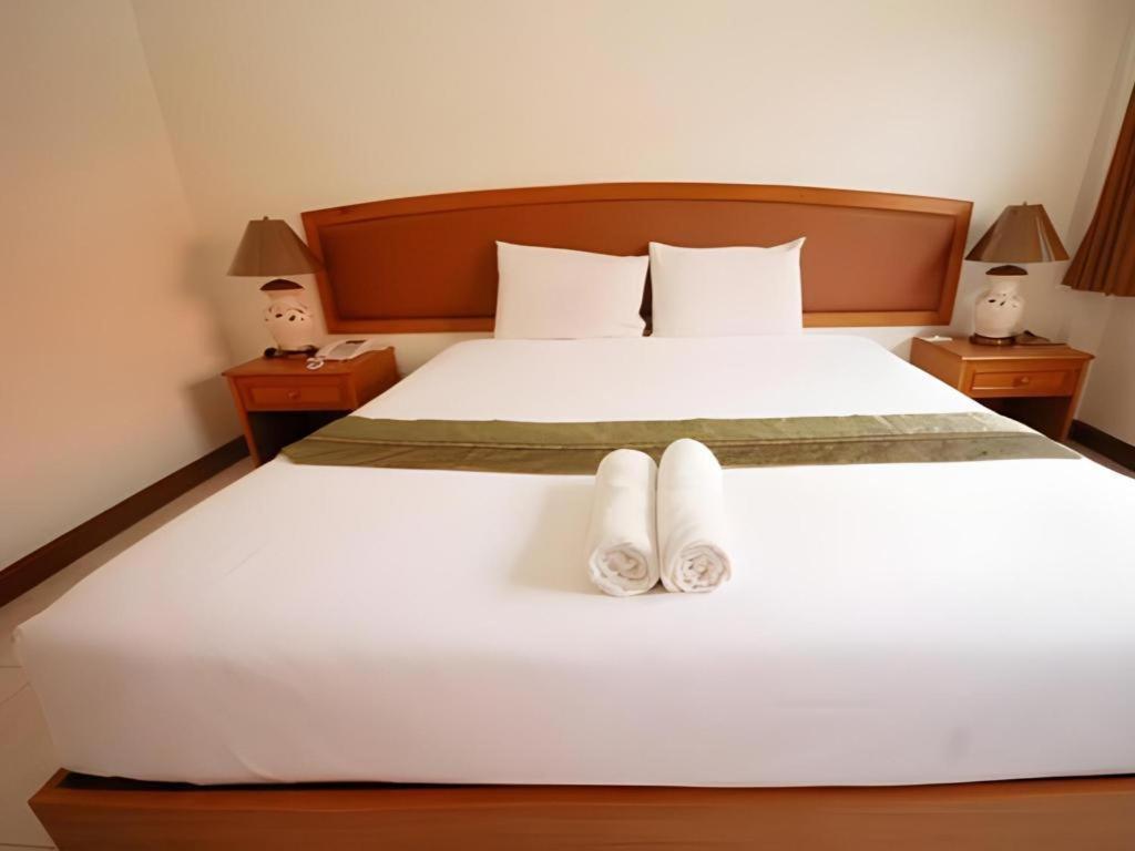 Golden Land Hotel Чианграй Экстерьер фото